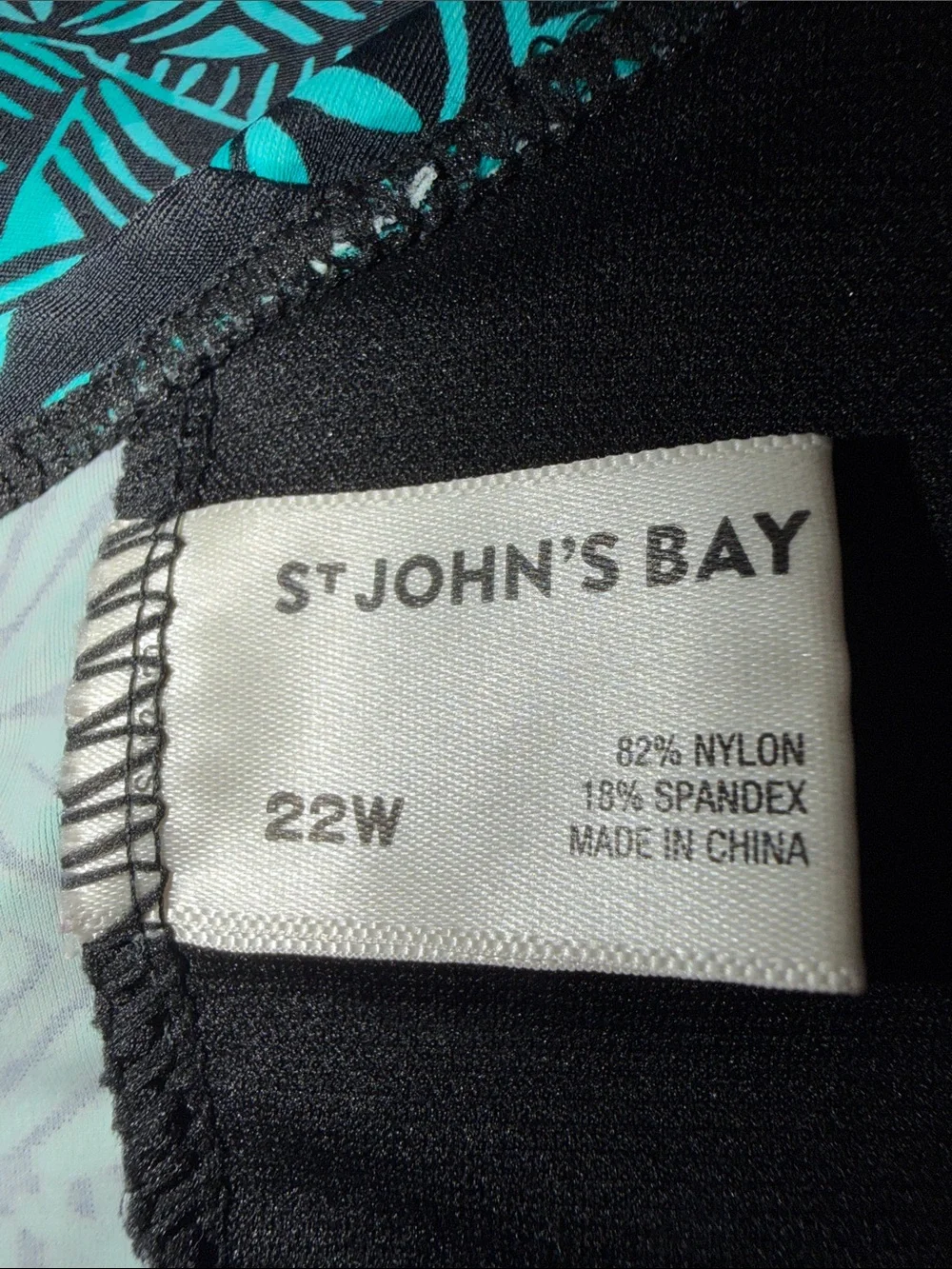 St John’s Bay Swim Top only. Teal & Black, Plus SZ 22, PTP 22”, Padded, (T1-365)